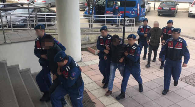 Kastamonu'daki uyuşturucu operasyonunda 4 tutuklama Kastamonu'daki uyuşturucu operasyonunda 4 tutuklama
