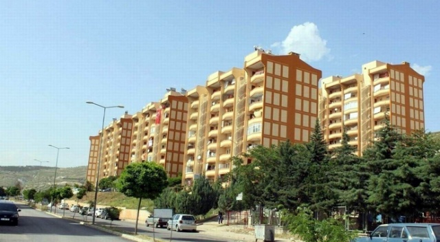 Konut satışları 24 bin 82 adet azaldı