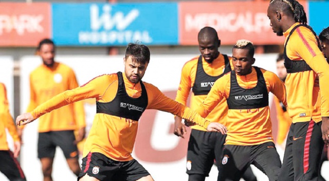 Ligi bırak, Benfica&#039;ya bak