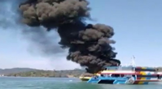 Malezya’da feribotta yangın faciası Malezya’da feribotta yangın faciası
