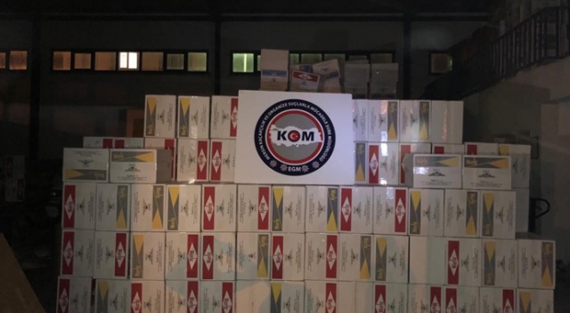 Mersin'de 4 milyon liralık kaçak sigara operasyonu Mersin'de 4 milyon liralık kaçak sigara operasyonu