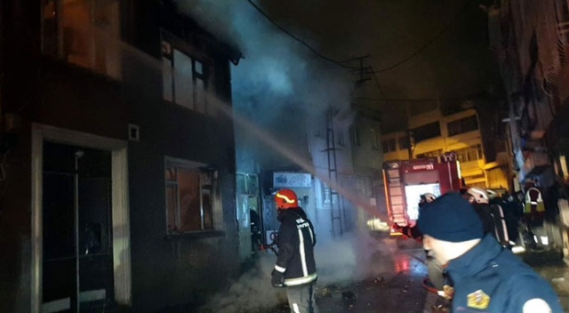 Metruk binada çıkan yangın korku dolu anlar yaşattı