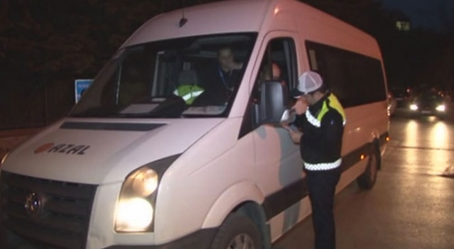 Okulların ilk gününde servis araçları denetlendi Okulların ilk gününde servis araçları denetlendi