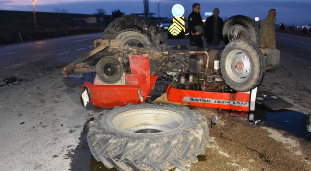 Parçalanan traktörden sağ kurtuldu