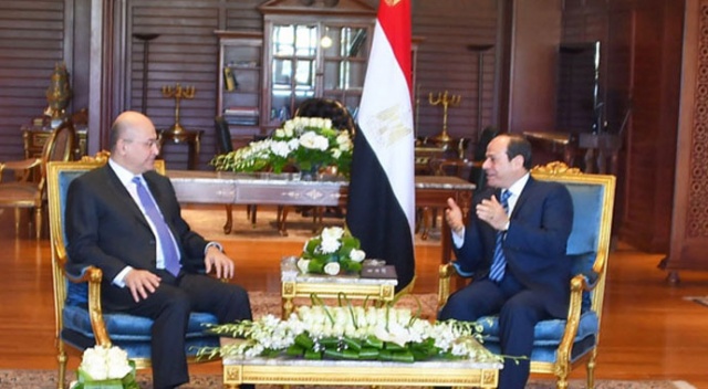 Sisi-Salih randevusunda &#039;bayrak krizi&#039;