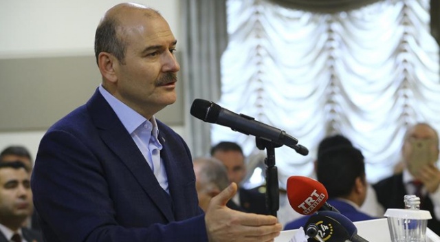 Süleyman Soylu: Kafaları birilerinin talimatlarıyla aynı nokta üzerinden devam ediyor Süleyman Soylu: Kafaları birilerinin talimatlarıyla aynı nokta üzerinden devam ediyor