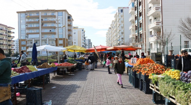 Yüksek fiyatlar semt pazarlarını vurdu Yüksek fiyatlar semt pazarlarını vurdu