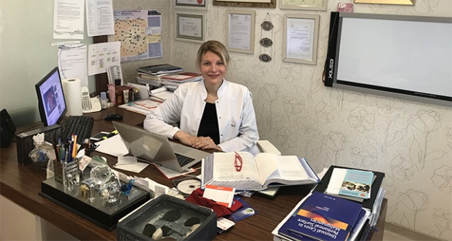 'Apandisit ve kalın bağırsak kanserleri sıcak kemoterapi ile tedavi edilebilir' 'Apandisit ve kalın bağırsak kanserleri sıcak kemoterapi ile tedavi edilebilir'