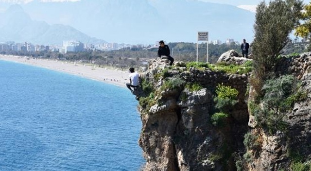Antalya'da yürekleri ağza getiren olay Antalya'da yürekleri ağza getiren olay