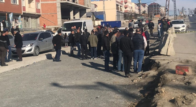 Arnavutköy'de silahlı kavga: Ölü ve yaralılar var