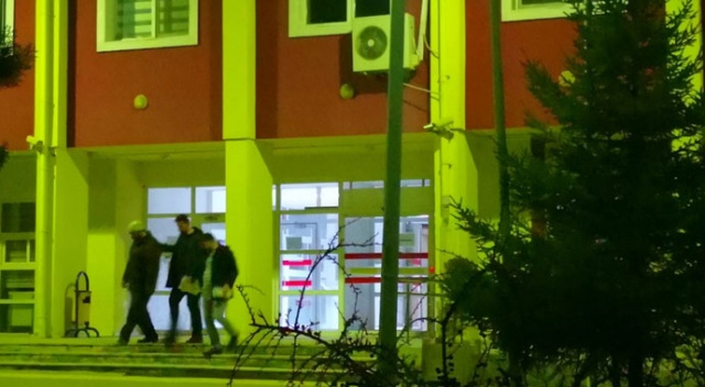 Baltalı kablo hırsızlarını yakalandı Baltalı kablo hırsızlarını yakalandı