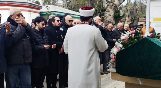 Barış Manço'nun babası Muhittin Kocataş son yolculuğuna uğurlandı Barış Manço'nun babası Muhittin Kocataş son yolculuğuna uğurlandı