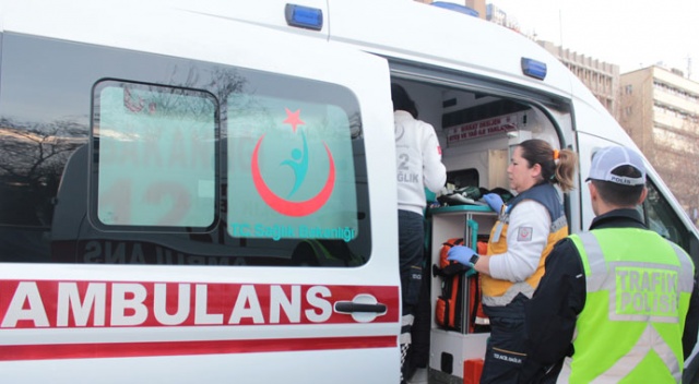 Başkent'te belediye otobüsü kaza yaptı: 4 yaralı Başkent'te belediye otobüsü kaza yaptı: 4 yaralı