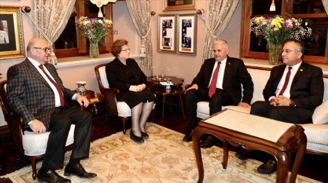 Binali Yıldırım&#039;dan Mutafyan ailesine taziye ziyareti