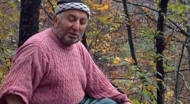 Çay bahçesinde kendi yaktığı ateşte yanarak öldü Çay bahçesinde kendi yaktığı ateşte yanarak öldü