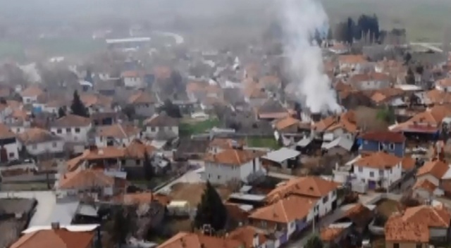 Deprem bölgesi havadan görüntülendi