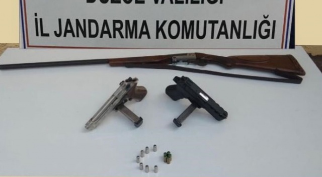 Düzce jandarması zehir tacirlerine göz açtırmıyor Düzce jandarması zehir tacirlerine göz açtırmıyor