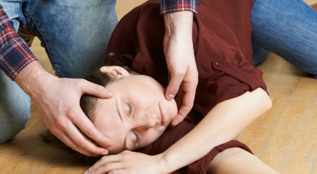 Epilepsi nöbetleri cerrahi müdahale ile sona eriyor