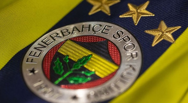 Fenerbahçe, iki genç futbolcusuyla profesyonel sözleşme imzaladı
