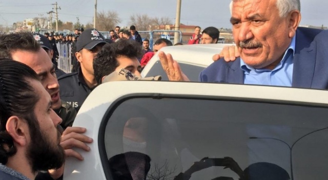 HDP’li eski belediye başkanı Şanlıurfa’da gözaltına alındı