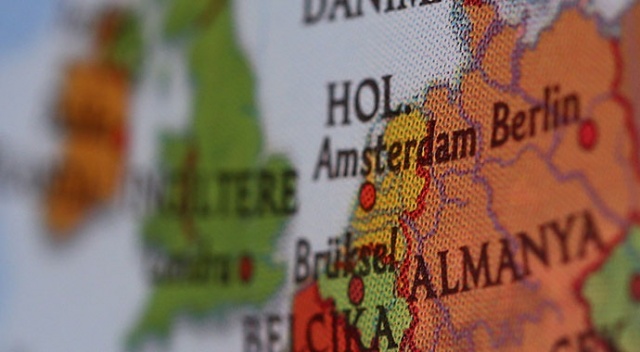 Hollanda Tahran Büyükelçisi'ni geri çağırdı Hollanda Tahran Büyükelçisi'ni geri çağırdı