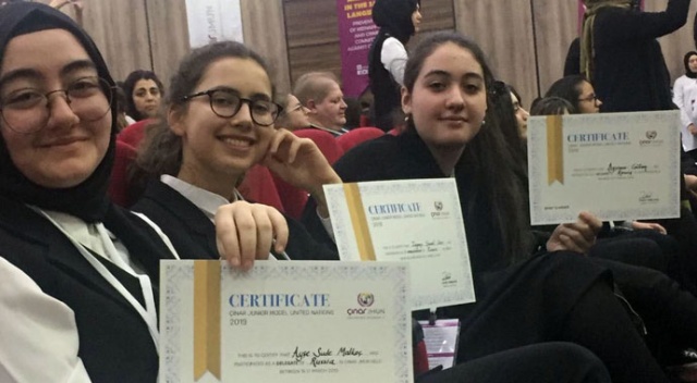 İhlas Koleji’nden Junior MUN başarısı İhlas Koleji’nden Junior MUN başarısı