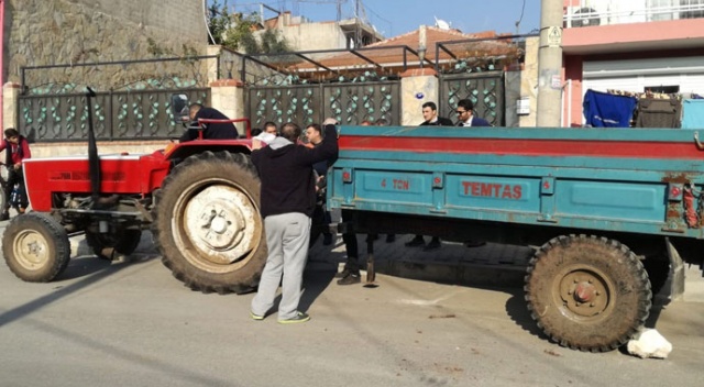 İzmir’de traktör römorku devrildi: 9 yaralı