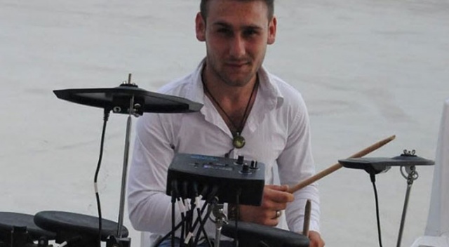 Kayıp baterist ölü bulundu Kayıp baterist ölü bulundu