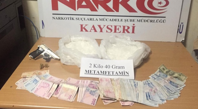 Kayseri polisinden uyuşturucu operasyonu: 5 gözaltı Kayseri polisinden uyuşturucu operasyonu: 5 gözaltı
