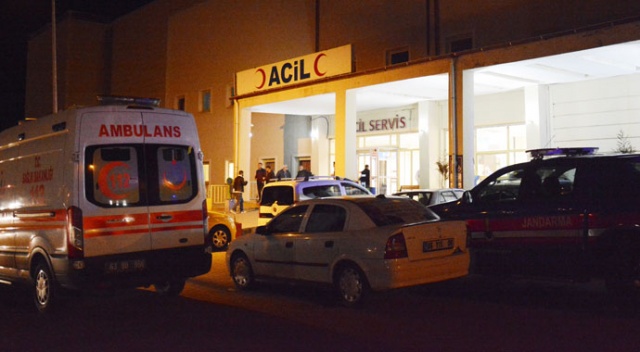 Kaza sonrası araçtan inip tartışan taraflara otomobil çarptı: 3 ölü, 5 yaralı Kaza sonrası araçtan inip tartışan taraflara otomobil çarptı: 3 ölü, 5 yaralı