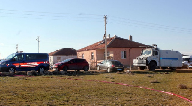 Molotofla evi yakacaklardı yakalandılar Molotofla evi yakacaklardı yakalandılar