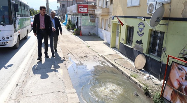 Nihat Zeybekci, denize lağım aktığını görünce şaşırdı Nihat Zeybekci, denize lağım aktığını görünce şaşırdı