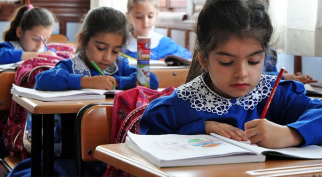 Okula başlama yaşı yine değişiyor Okula başlama yaşı yine değişiyor