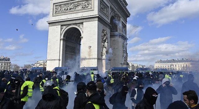 Sarı yeleklilere Paris'te gösteri yasağı
