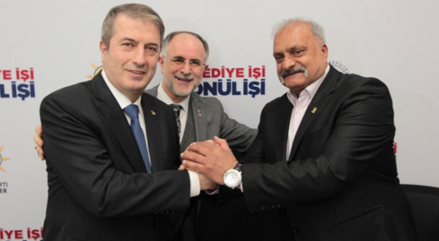 Sarıyer’de 45 CHP üyesi AK Parti’ye katıldı Sarıyer’de 45 CHP üyesi AK Parti’ye katıldı