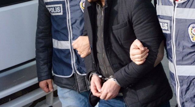 Silivri’de seçim bürosunu taşlayan 4 kişi gözaltına alındı Silivri’de seçim bürosunu taşlayan 4 kişi gözaltına alındı
