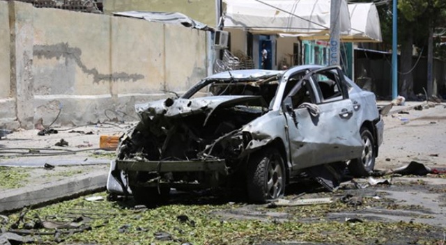 Somali&#039;de bomba yüklü araçla saldırı: 11 ölü