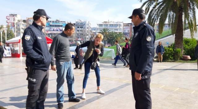 Taksiciyi rehin alan kadın, polislere zor anlar yaşattı