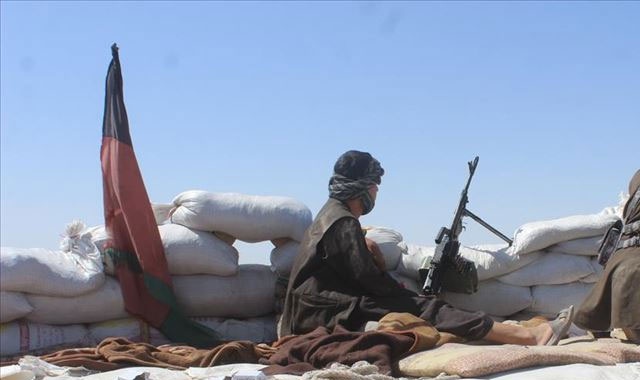 Taliban 58 Afgan askerini esir aldı Taliban 58 Afgan askerini esir aldı