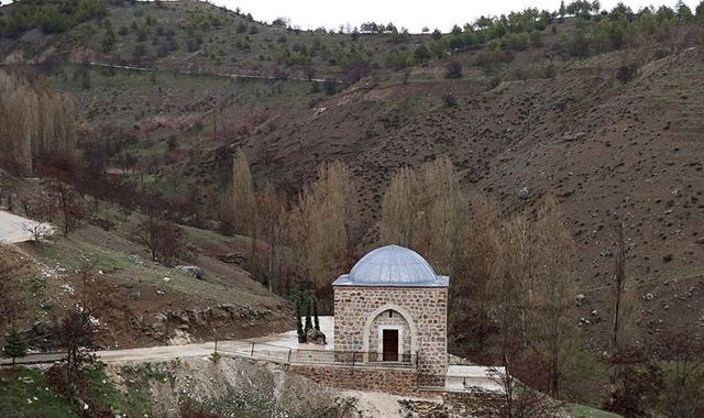 Tarihi mescitte 119 yıl sonra ilk namaz