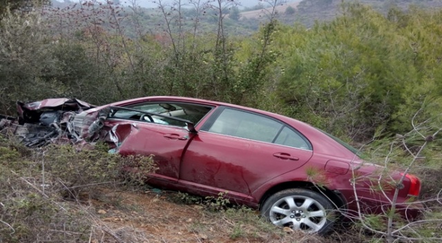 Tır otomobile çarptı: 2 yaralı Tır otomobile çarptı: 2 yaralı