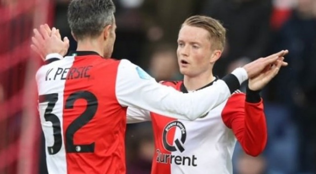 Van Persie'den hat-trick