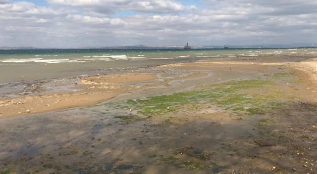 Yalova’da deniz suyu 20 metre çekildi
