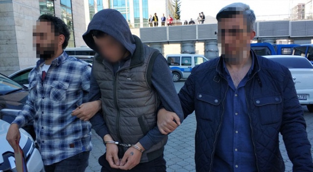 12 yaşındaki çocuğa saldırıp cep telefonunu gasp etti