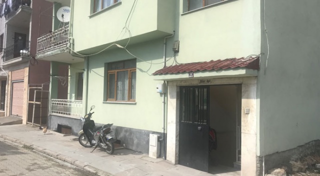 4 çocuk annesi olan eşini acımasızca öldürdü 4 çocuk annesi olan eşini acımasızca öldürdü