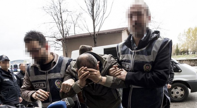 Batıkent'te 16 köpeği katleden zanlılar adliyede Batıkent'te 16 köpeği katleden zanlılar adliyede