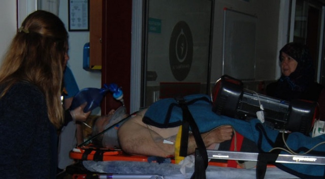 Bayramiç’te Ağaçköy muhtarı çatıdan düştü