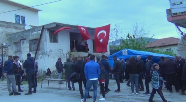 Bedelli askerlik için birliğine giderken kazada ölen genç toprağa verildi Bedelli askerlik için birliğine giderken kazada ölen genç toprağa verildi