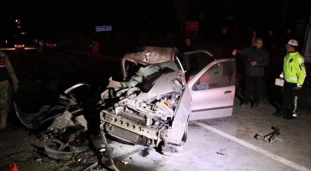 Beton mikseri otomobili biçti: 5 yaralı