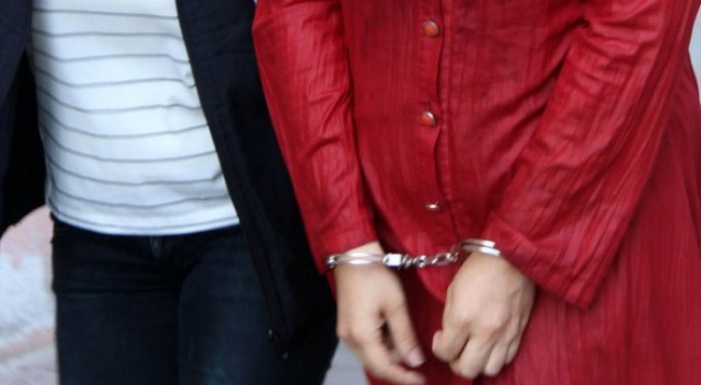 Bohçacı kılığında hırsızlık yapan şüpheliler yakalandı